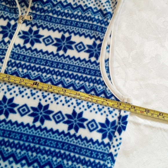 Fleece Vest Sleeveless Full Zip Blue White Nordic Snowflake Sz M - Picture 10 of 13